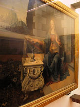 Fokus på jungfru Maria från vänster av Bebådelsen av Lionardo Da Vinci
